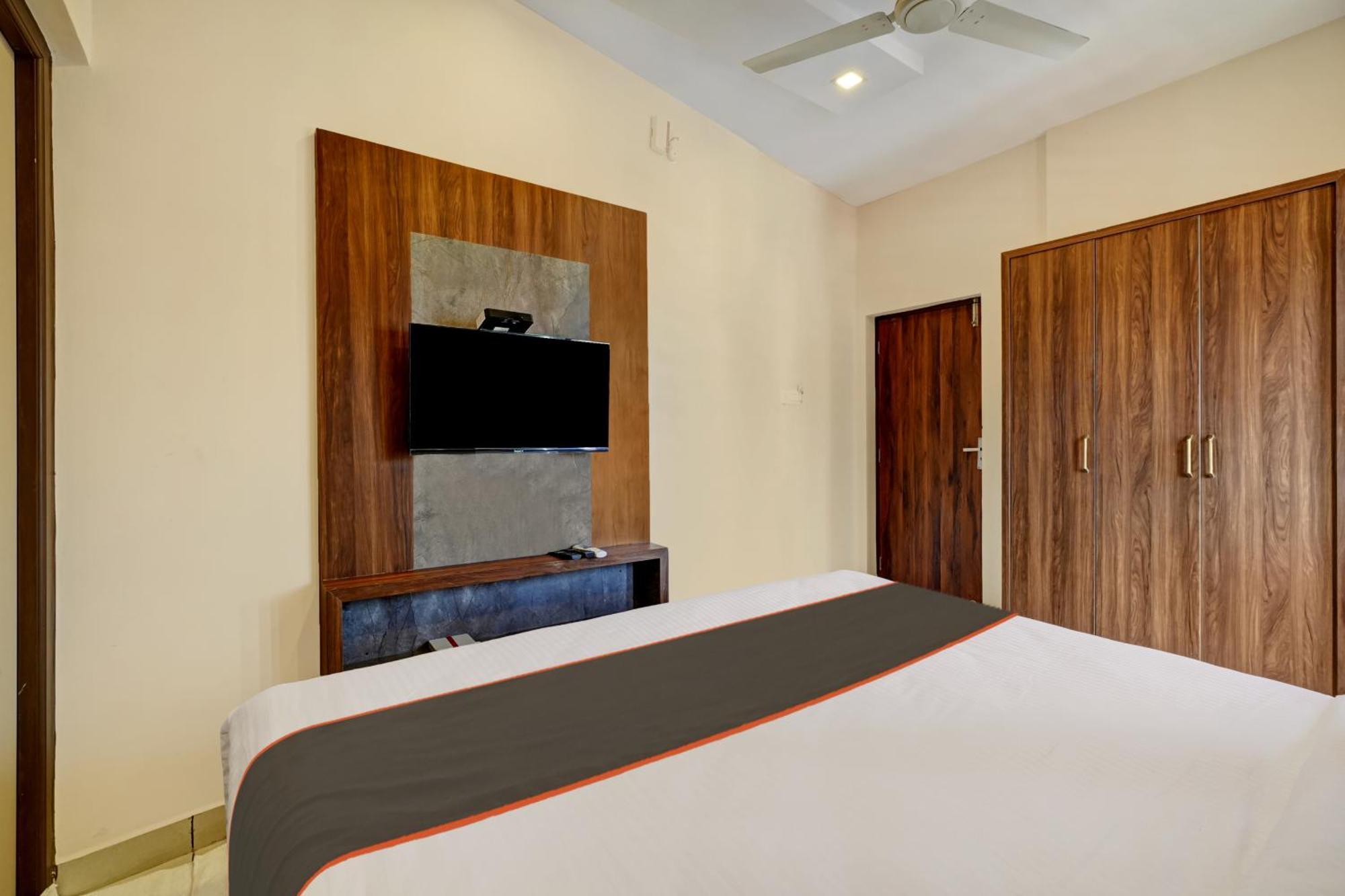 Gypsy Hotel Cusat Kochi ภายนอก รูปภาพ