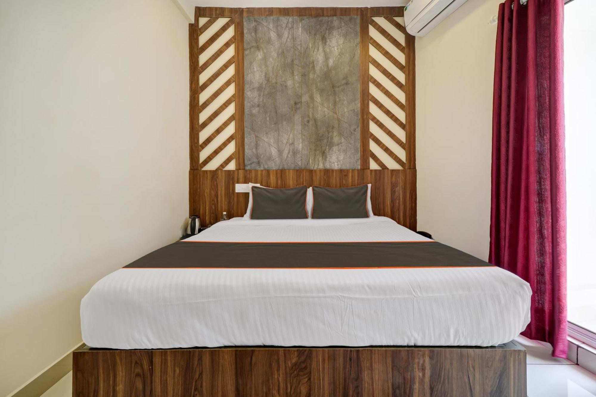 Gypsy Hotel Cusat Kochi ภายนอก รูปภาพ