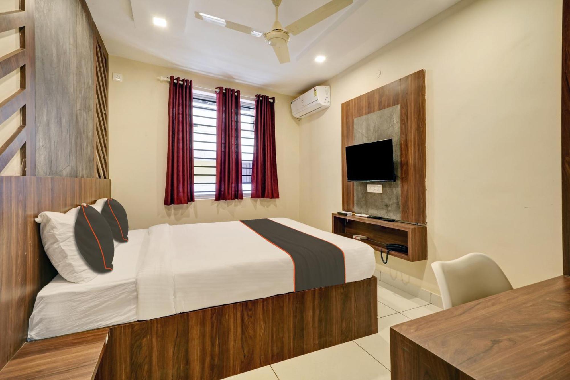 Gypsy Hotel Cusat Kochi ภายนอก รูปภาพ
