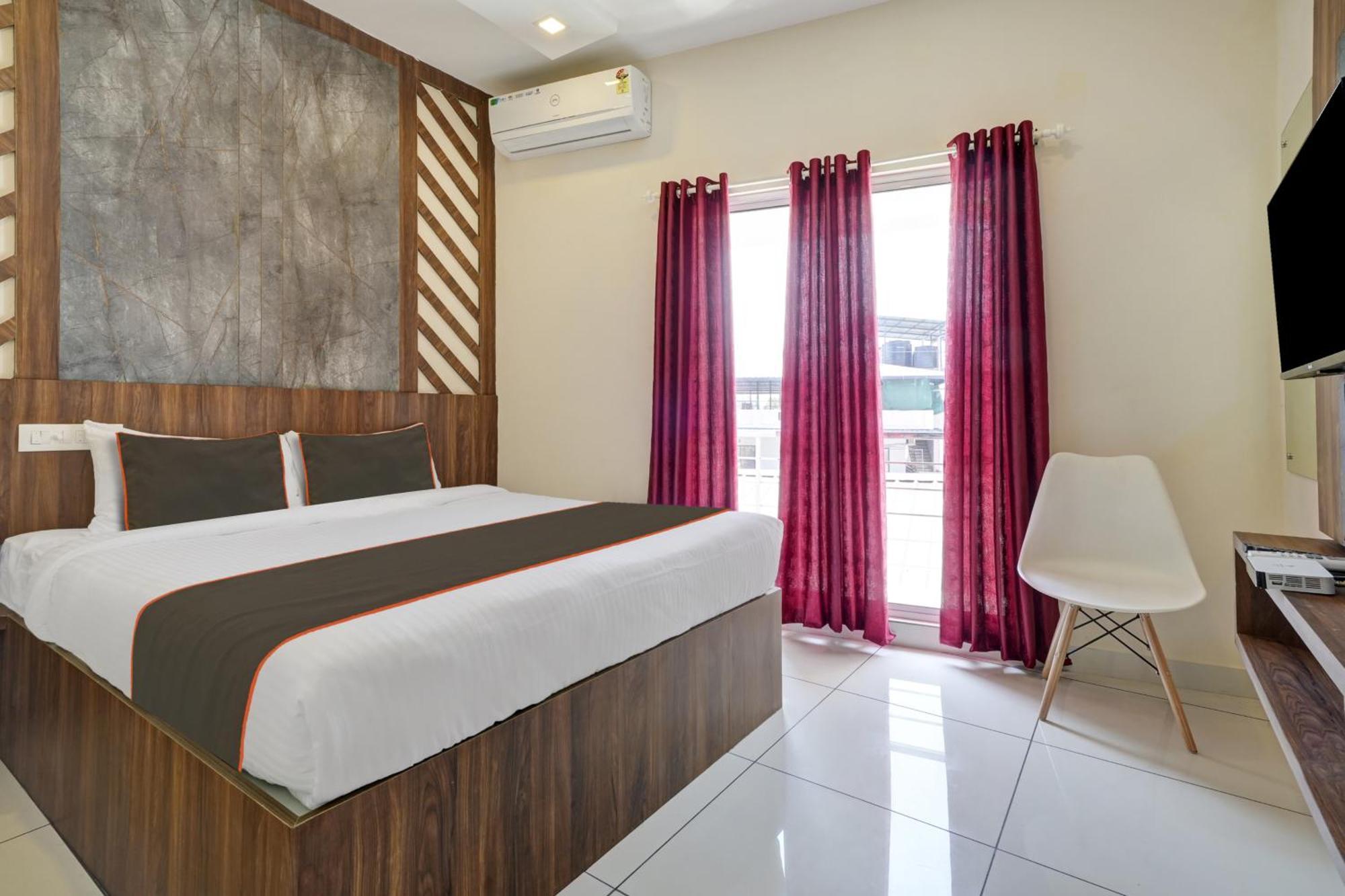 Gypsy Hotel Cusat Kochi ภายนอก รูปภาพ